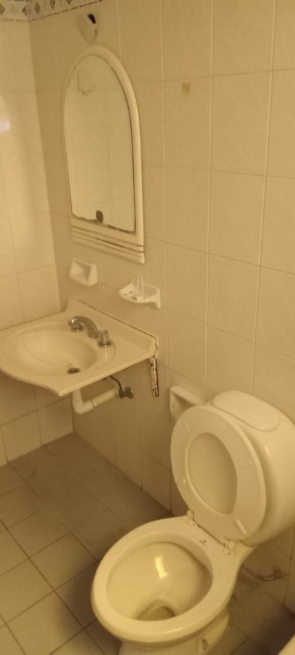 Condarco 900. Departamento 2 ambientes planta baja frente.