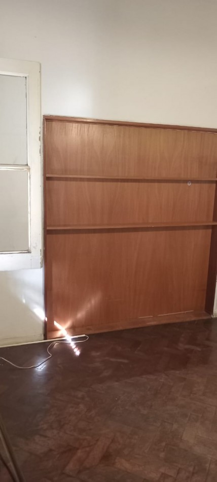 Condarco 900. Departamento 2 ambientes planta baja frente.