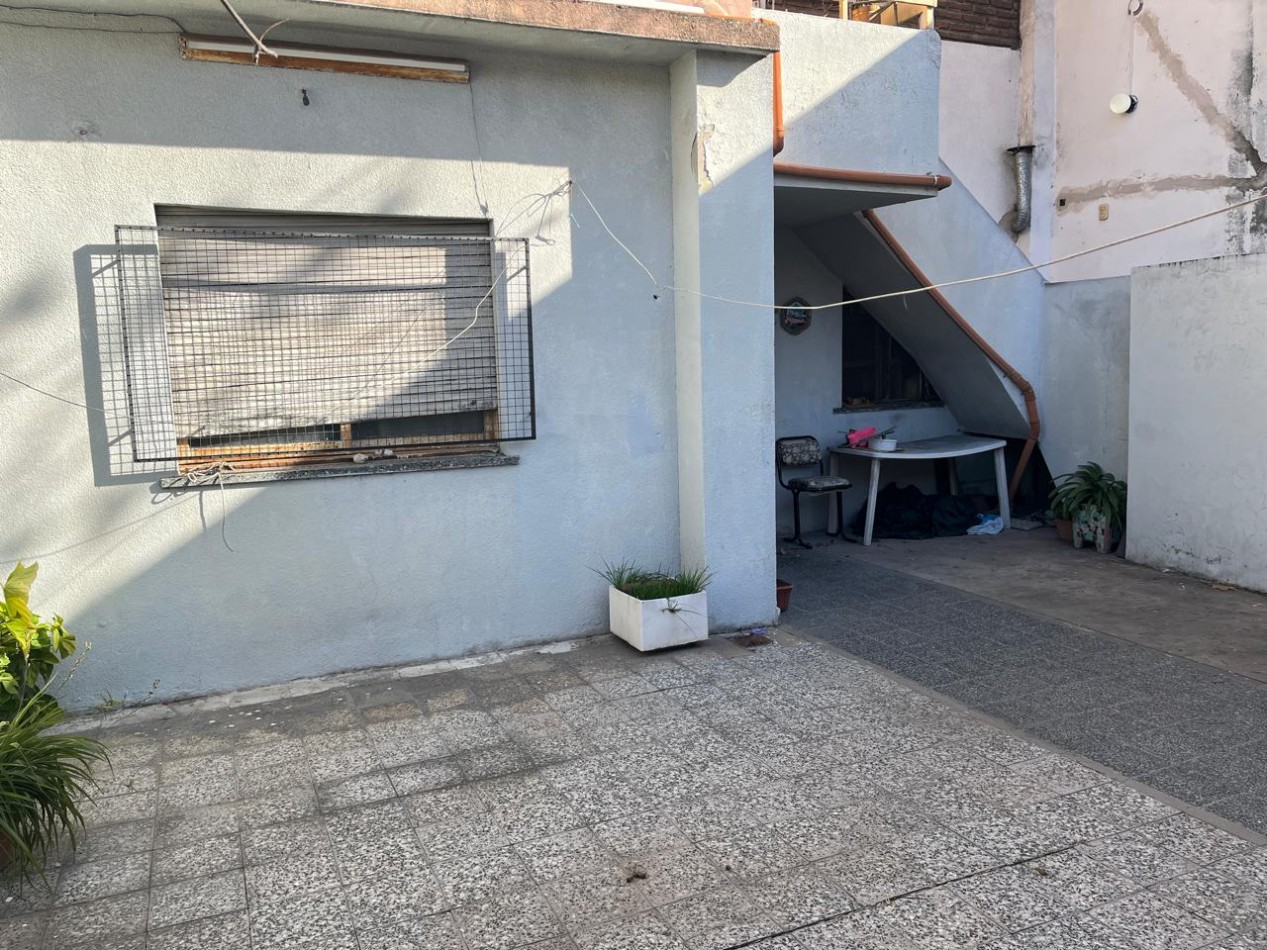 Cotocollao 1300. PH 4 ambientes al frente.