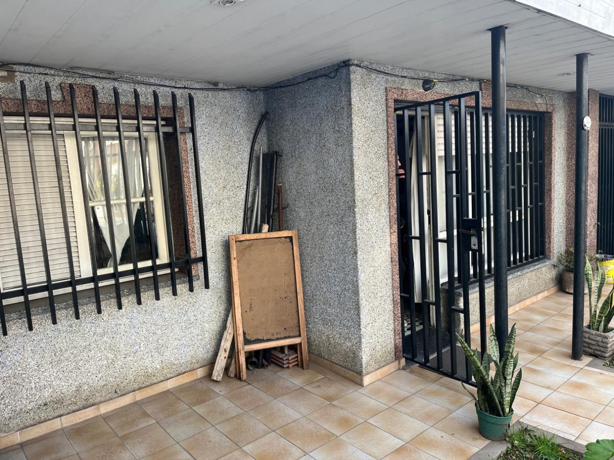 Cavia 588. Casa chalet de 3 ambientes.