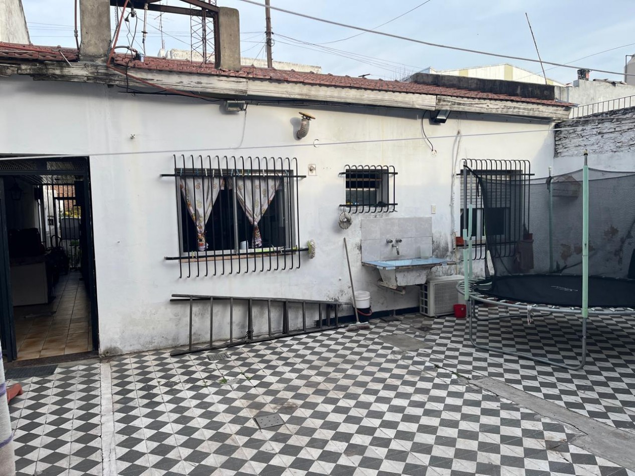 Cavia 588. Casa chalet de 3 ambientes.