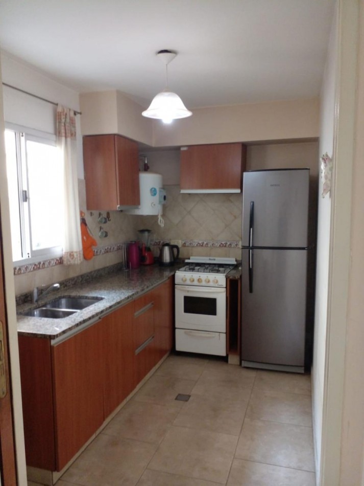 Zequeira 6900. PH 2 ambientes planta baja con patio.