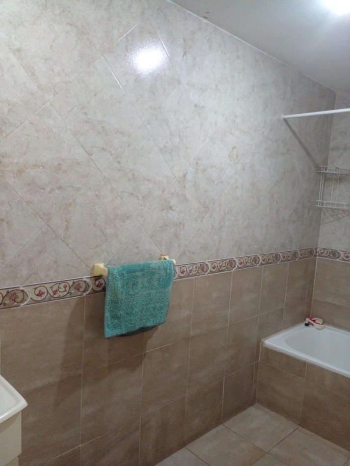 Zequeira 6900. PH 2 ambientes planta baja con patio.