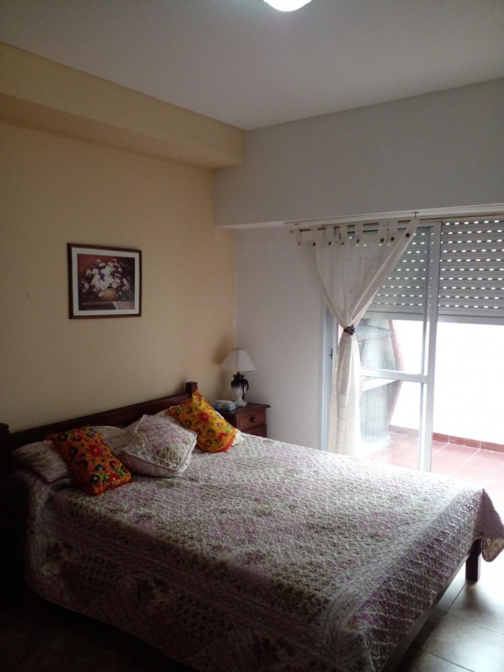 Zequeira 6900. PH 2 ambientes planta baja con patio.