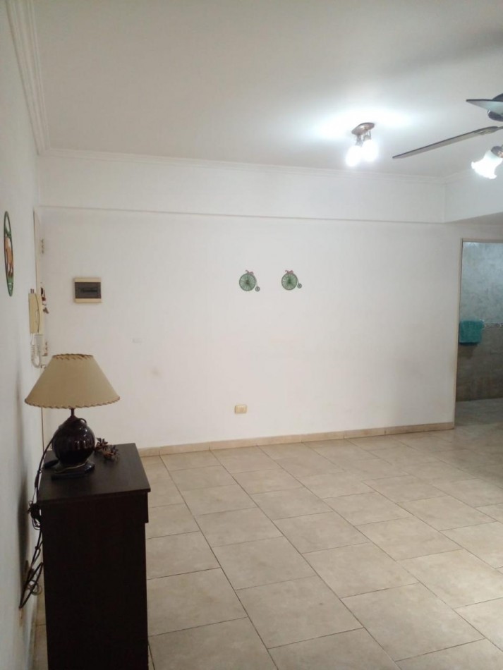 Zequeira 6900. PH 2 ambientes planta baja con patio.