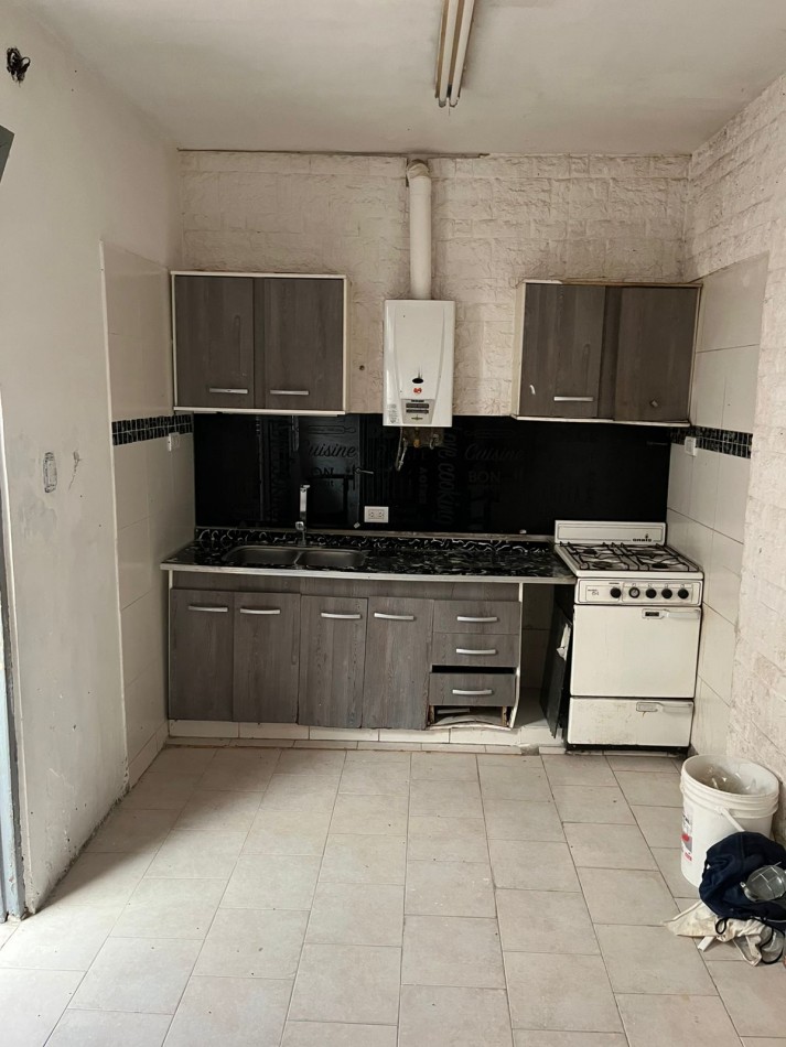 Ercilla 6600. PH 3 ambientes a refaccionar