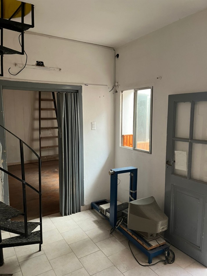 Ercilla 6600. PH 3 ambientes a refaccionar