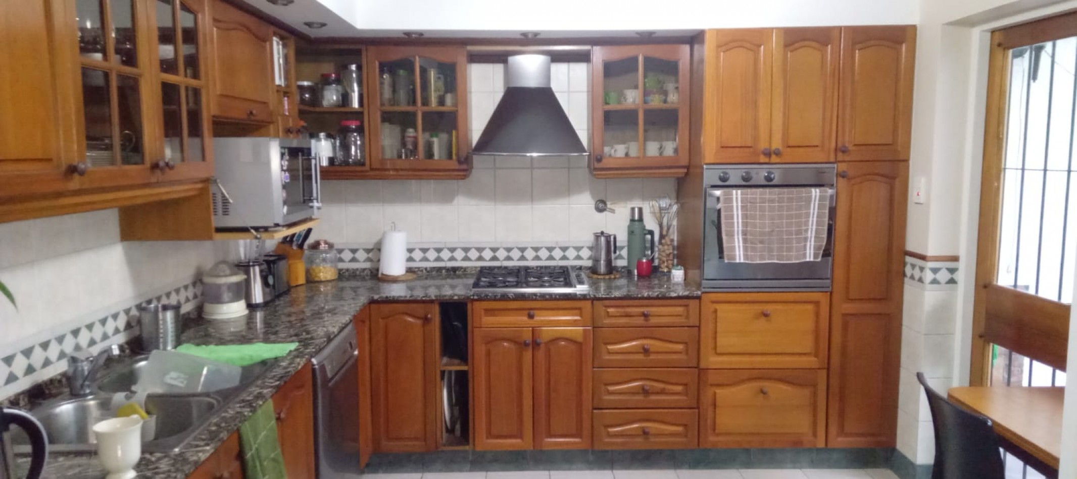 Cafayate 1100. Chalet 4 ambientes.