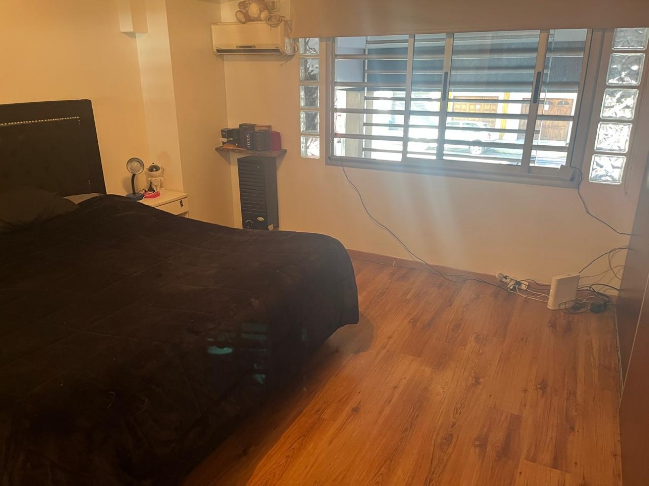 Larrazabal 1100. Departamento 4 ambientes con cochera.