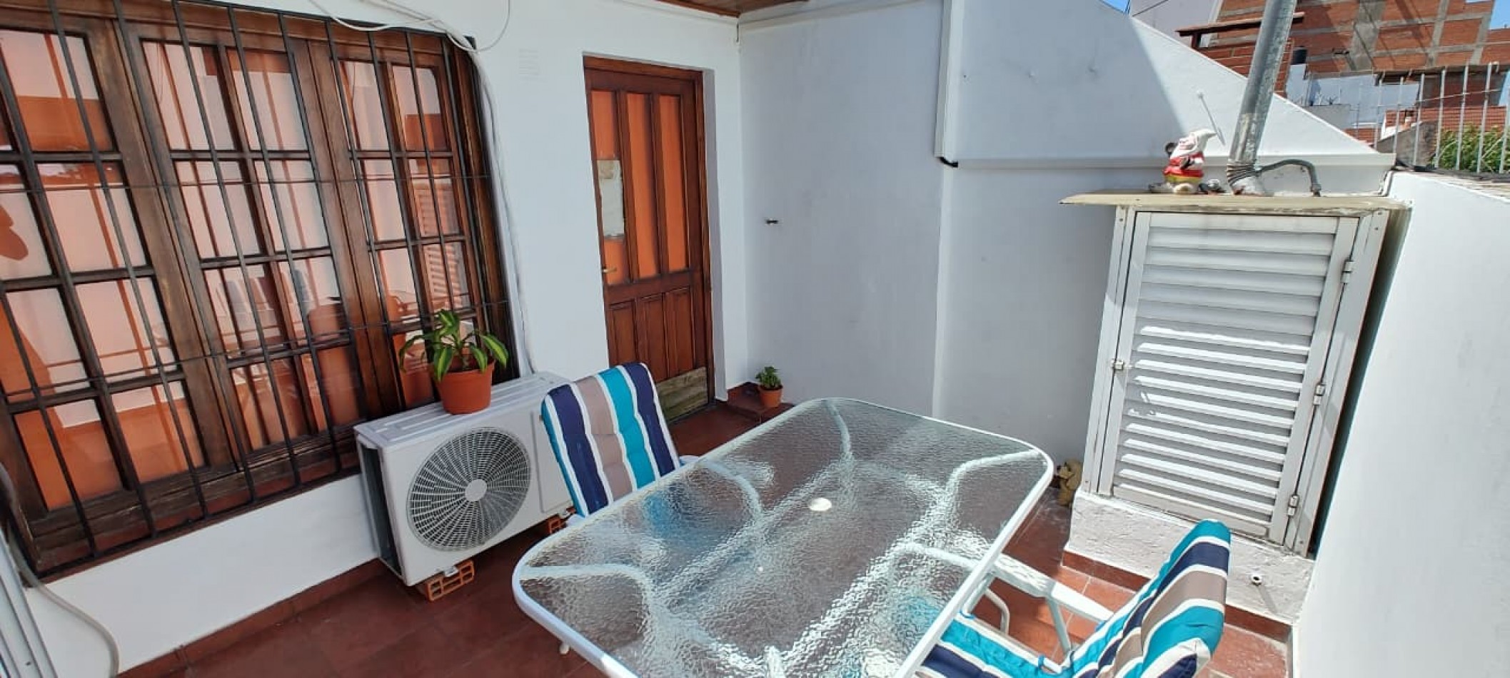 Zequeira 7100. Triplex 3 ambientes.