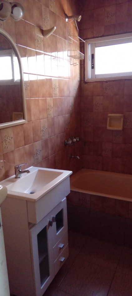 Martiniano Leguizamon 700. PH/Duplex 3 ambientes al frente.