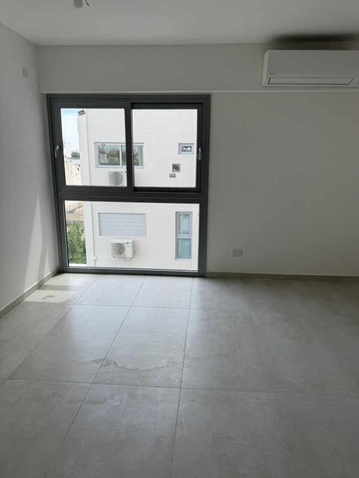 Oliden 1200. Departamentos 2 ambientes a estrenar.