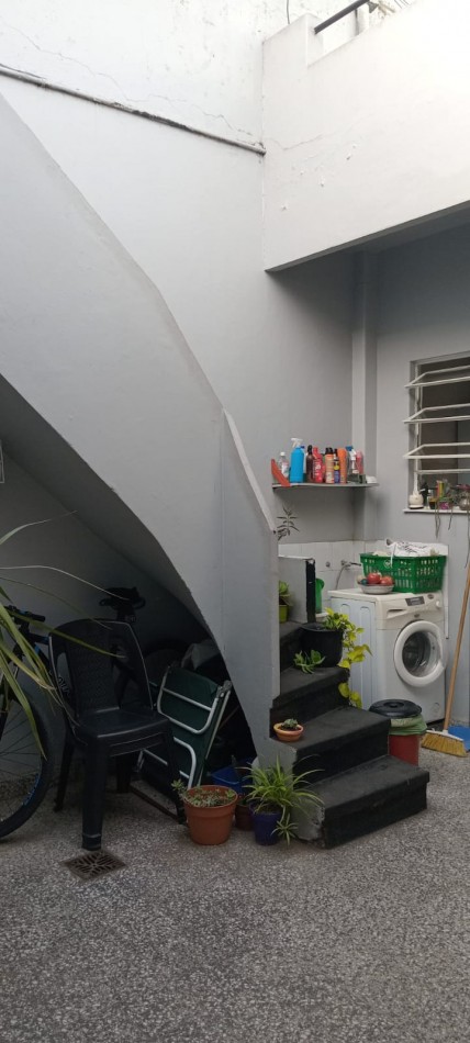 Guardia Nacional 1200. 4 unidades de 3 ambientes en block.