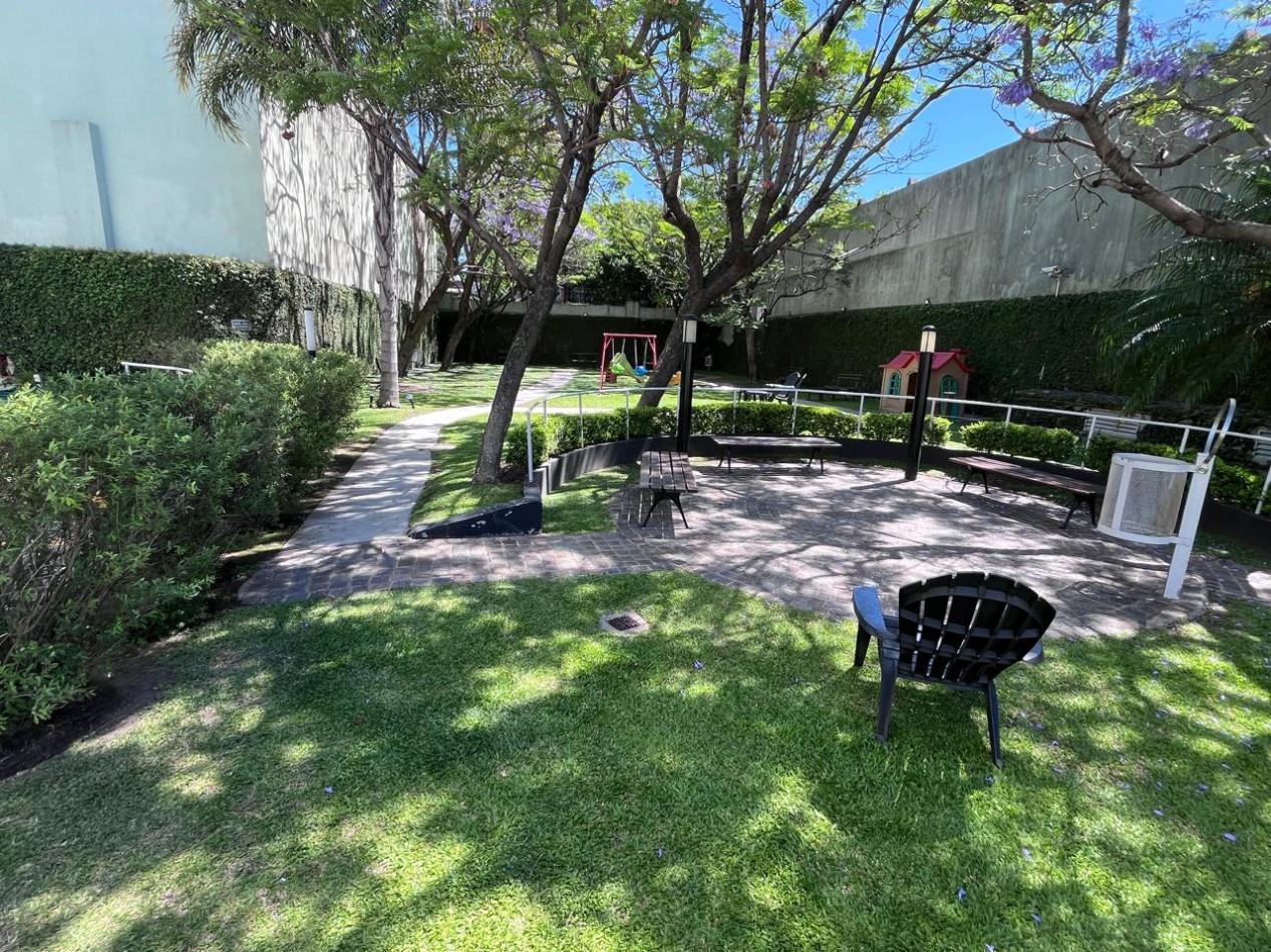 Juan Bautista Alberdi 5800. Departamento 2 ambientes con cochera.