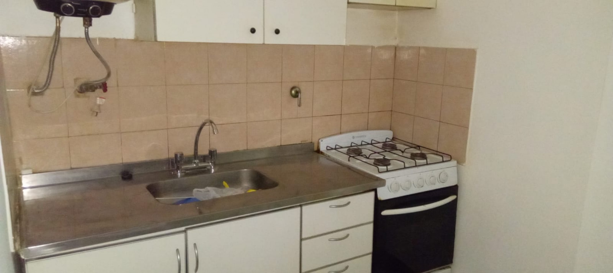 Patron 6300. Monoambiente frente.