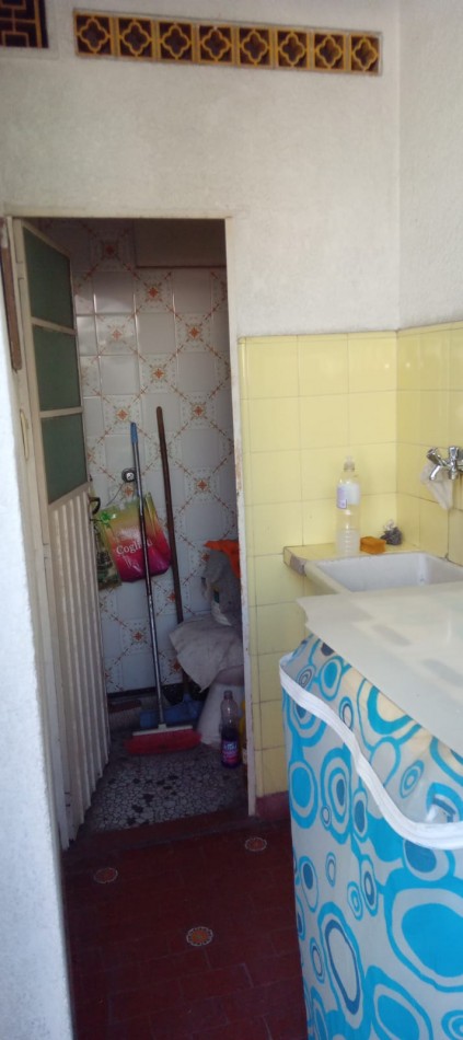 Cañada de Gomez 1000. Casa 3 ambientes.