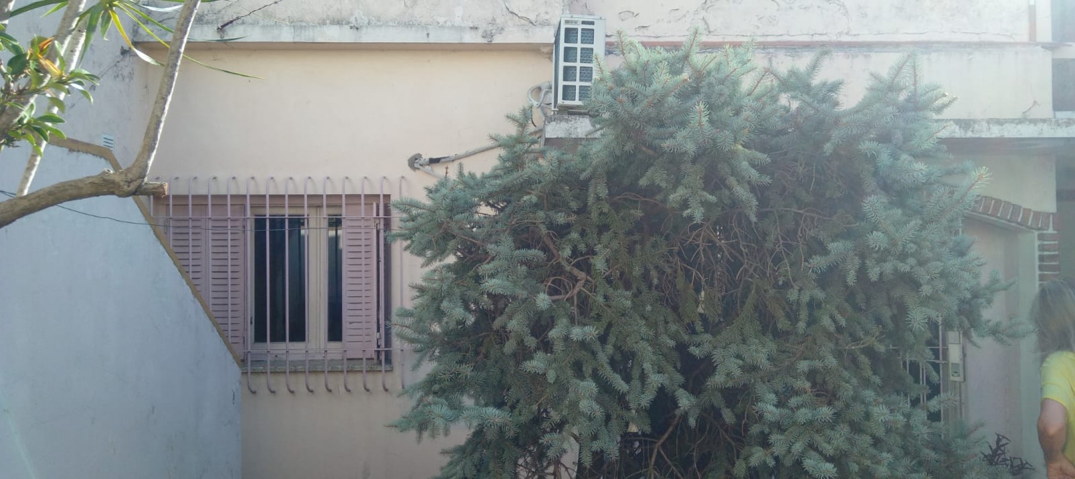 Cañada de Gomez 1000. Casa 3 ambientes.