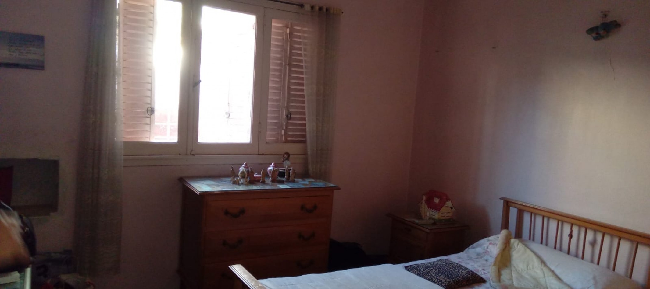 Cañada de Gomez 1000. Casa 3 ambientes.