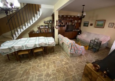 Tonelero 7400. Casa multifamiliar. 