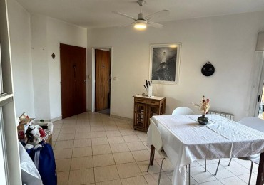 Manuel Artigas 5100. Departamento 2 ambientes con balcon.