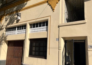 Larrañaga 700. PH 3 ambientes al frente con garage.